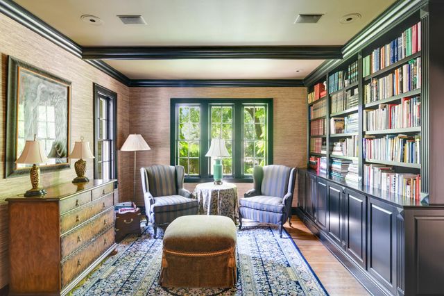 435 Washington Avenue W, Hutchinson, MN 55350