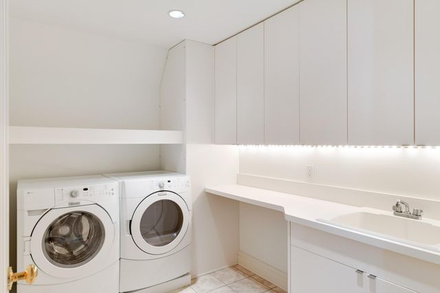 435 Washington Avenue W, Hutchinson, MN 55350