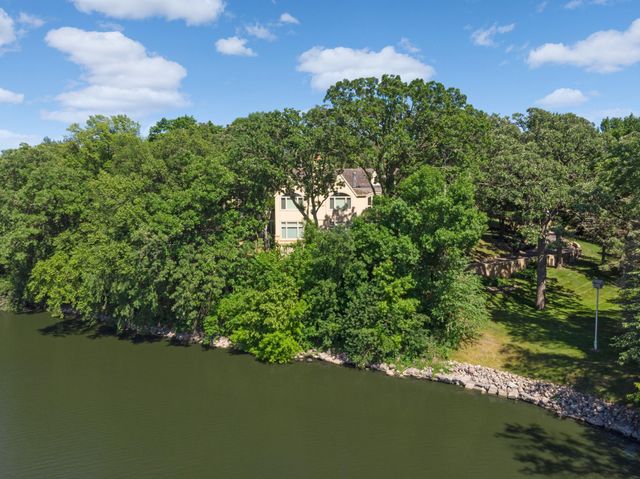 435 Washington Avenue W, Hutchinson, MN 55350