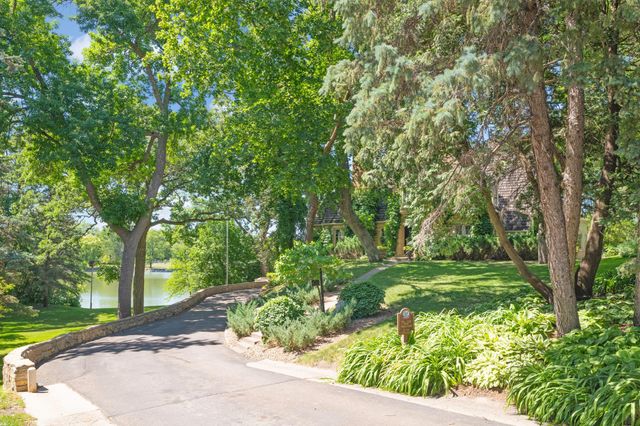 435 Washington Avenue W, Hutchinson, MN 55350