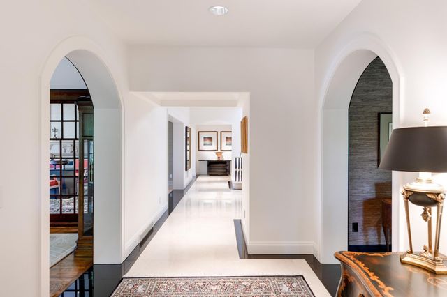 435 Washington Avenue W, Hutchinson, MN 55350