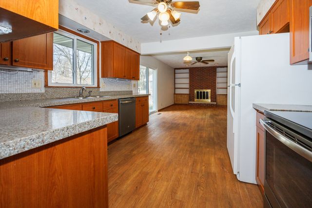 2805 Coventry Court, Bloomington, IL 61704