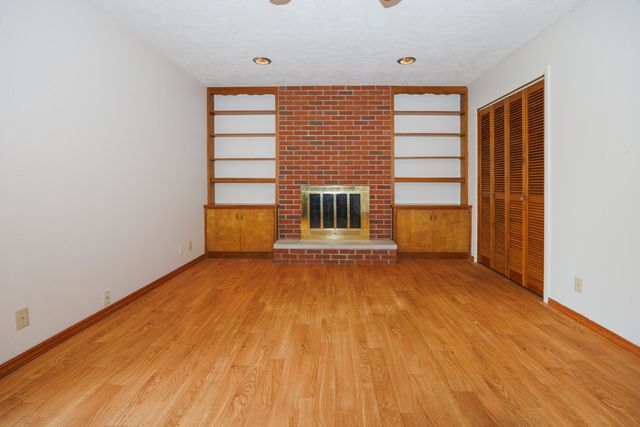 2805 Coventry Court, Bloomington, IL 61704