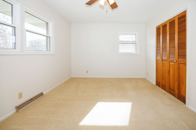 2805 Coventry Court, Bloomington, IL 61704