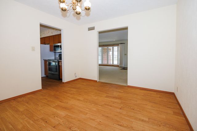 2805 Coventry Court, Bloomington, IL 61704