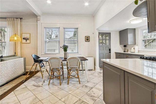 2053 Oakview SE Road, Atlanta, GA 30317