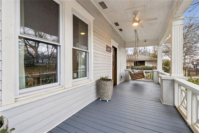 2053 Oakview SE Road, Atlanta, GA 30317