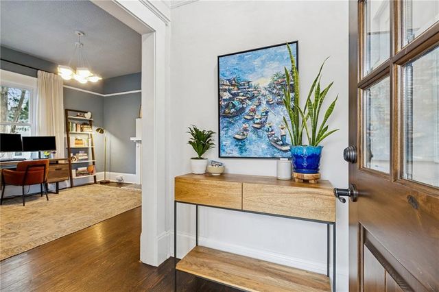 2053 Oakview SE Road, Atlanta, GA 30317