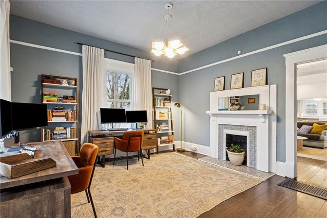 2053 Oakview SE Road, Atlanta, GA 30317