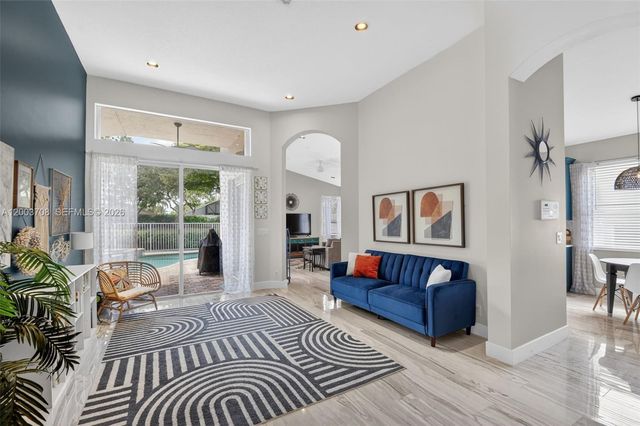 7579 Via Luria, Lake Worth, FL 33467