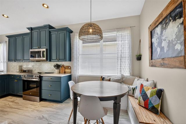 7579 Via Luria, Lake Worth, FL 33467