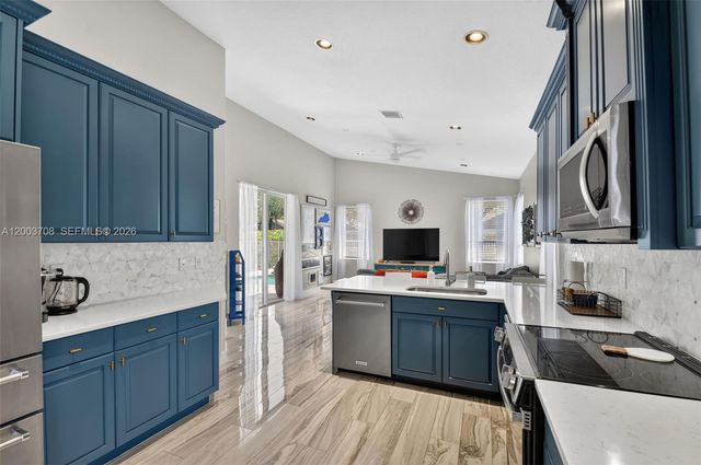 7579 Via Luria, Lake Worth, FL 33467