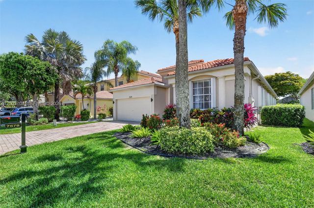 7579 Via Luria, Lake Worth, FL 33467