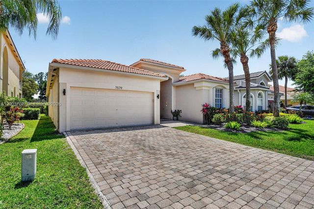 7579 Via Luria, Lake Worth, FL 33467