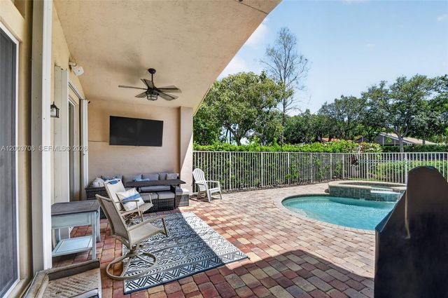 7579 Via Luria, Lake Worth, FL 33467