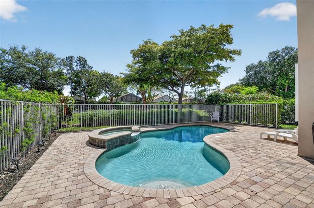 7579 Via Luria, Lake Worth, FL 33467