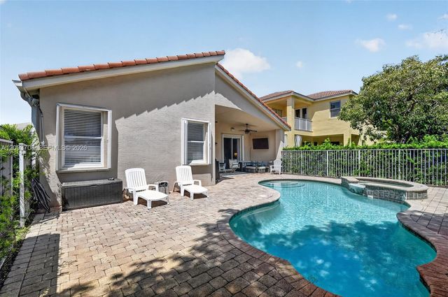 7579 Via Luria, Lake Worth, FL 33467