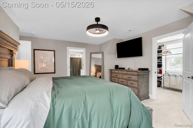 515 S Winding Drive, Waterford, MI 48328