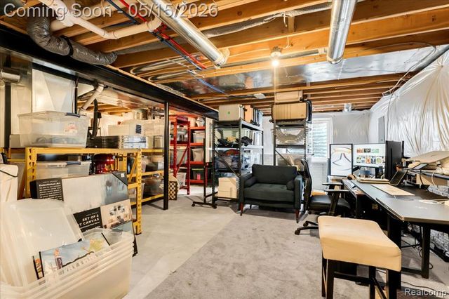 515 S Winding Drive, Waterford, MI 48328