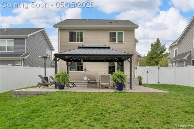 515 S Winding Drive, Waterford, MI 48328