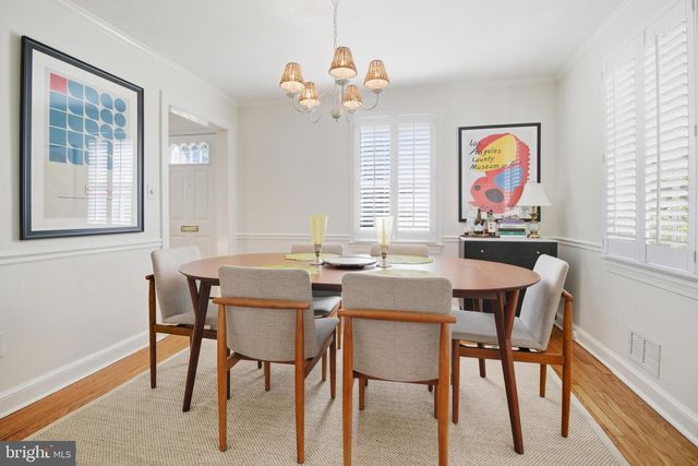 6032 GROVE DR, Alexandria, VA 22307