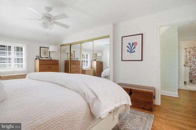 6032 GROVE DR, Alexandria, VA 22307