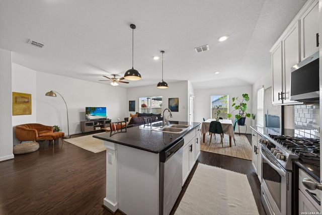 10788 Rosalina Loop, Converse, TX 78109