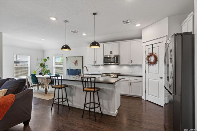 10788 Rosalina Loop, Converse, TX 78109