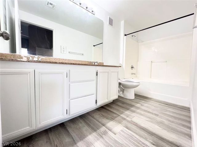 9975 Peace Way 2015, Las Vegas, NV 89147