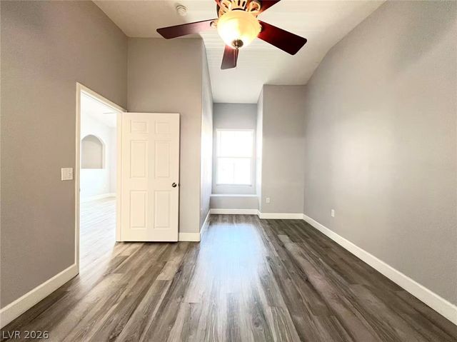 9975 Peace Way 2015, Las Vegas, NV 89147