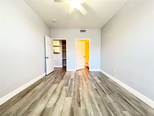 9975 Peace Way 2015, Las Vegas, NV 89147