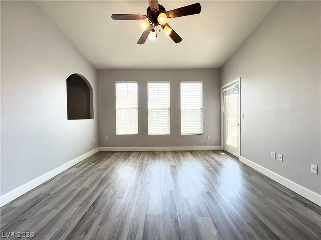 9975 Peace Way 2015, Las Vegas, NV 89147