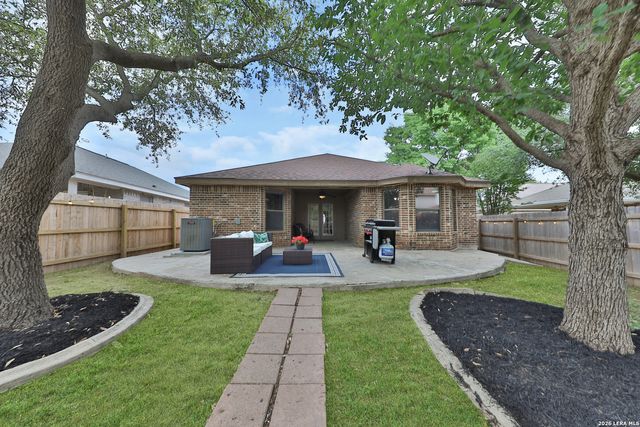 10018 Amberg Path, Helotes, TX 78023