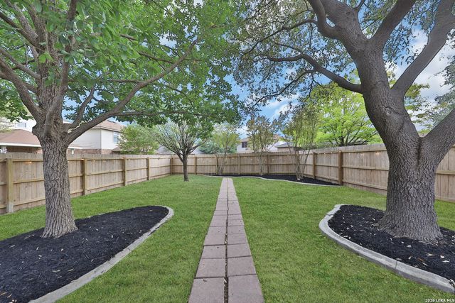 10018 Amberg Path, Helotes, TX 78023