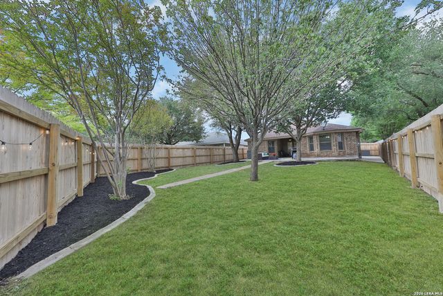 10018 Amberg Path, Helotes, TX 78023