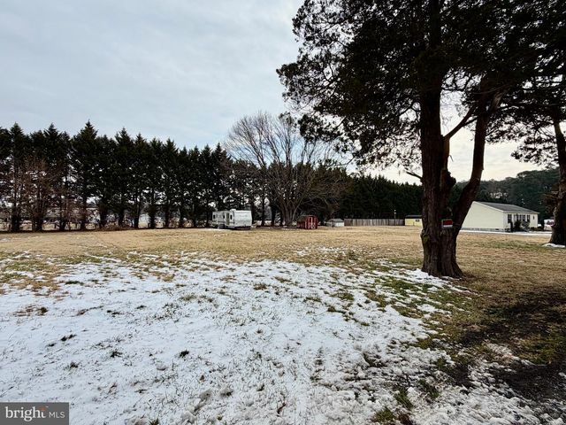 1953 PINE WAY, Salisbury, MD 21804