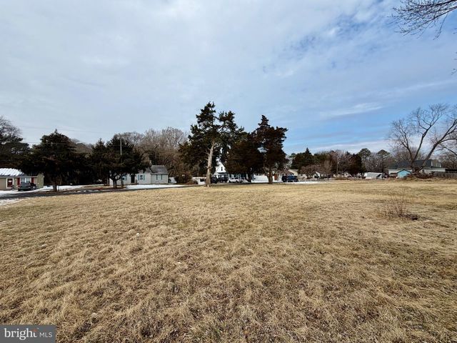 1953 PINE WAY, Salisbury, MD 21804