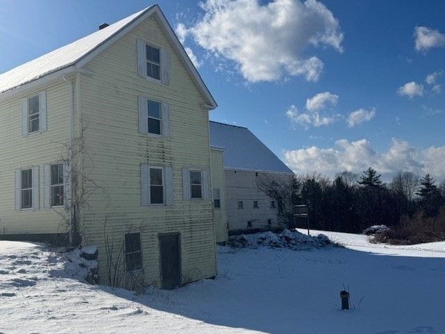 198 North End Road, Townsend, MA 01469