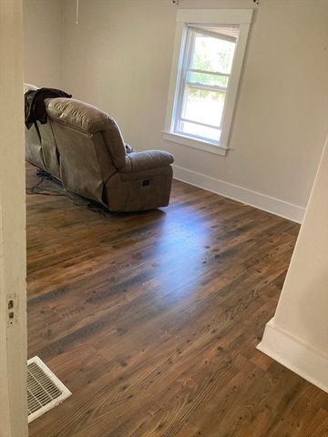 198 North End Road, Townsend, MA 01469