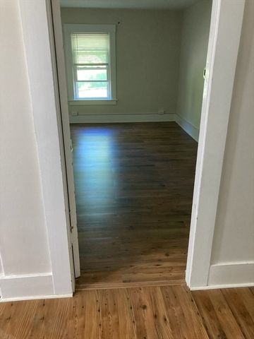 198 North End Road, Townsend, MA 01469