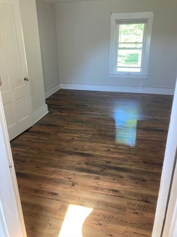 198 North End Road, Townsend, MA 01469