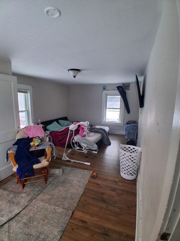 198 North End Road, Townsend, MA 01469