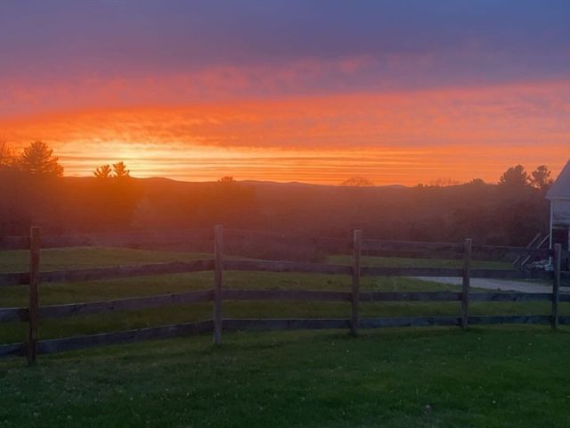 198 North End Road, Townsend, MA 01469