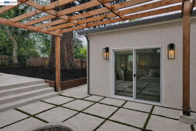 415 Berkeley Park Blvd, Kensington, CA 94706