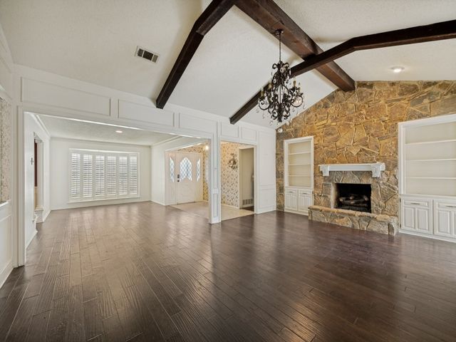 1404 Paisley Drive, Arlington, TX 76015