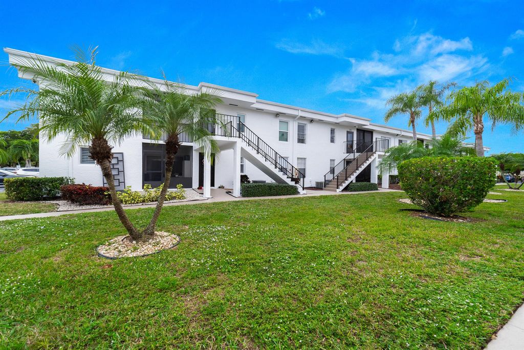 14897 Bal Moral Lane 206, Delray Beach, FL 33446