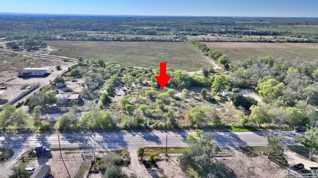 19424 Fm 471, Natalia, TX 78059