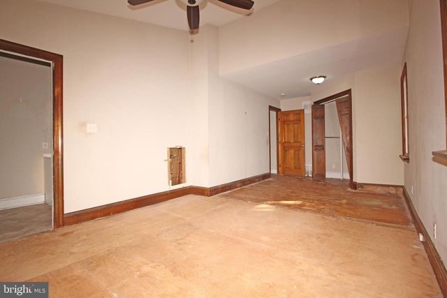 1002 BEVERLY RD, Burlington, NJ 08016