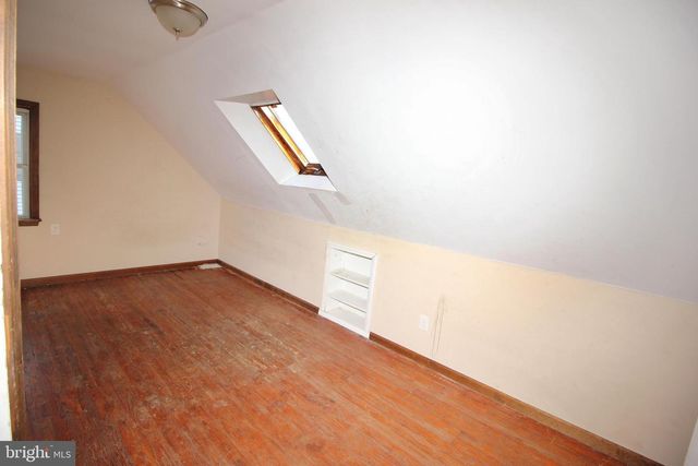 1002 BEVERLY RD, Burlington, NJ 08016