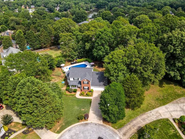 215 Doral Court, Spartanburg, SC 29301